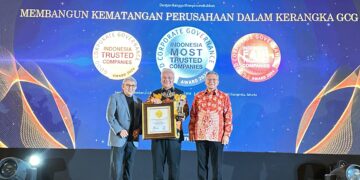 Keren! Bank Sumsel Babel Raih Penghargaan Trusted Company dari IICG