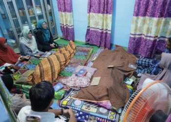 Istri Pj Walikota Pangkalpinang Melayat ke Rumah Duka Warga Tertimpa Pohon Tumbang
