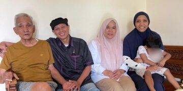 Kesalahpahaman Tas di Pesawat, Rosalina Temui Penumpang Warga Pangkalpinang ke Rumahnya, Disambut Baik Keluarga