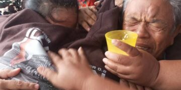 Bertahan Gunakan Tutup Fiber Ikan, Nelayan Asal Puluh Tujuh Ditemukan Mengapung di Pantai Penganak