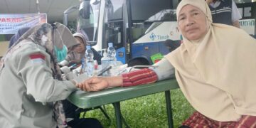 Mobil Sehat PT Timah Berikan Pelayanan Kesehatan di Operasi Pasar Pemkab Bangka Barat