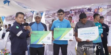 PT Timah Berikan Perlindungan BPJS Ketenagakerjaan untuk 84 Nelayan di Desa Gantung Beltim