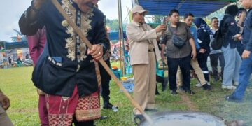 Pesta Adat Dodol Bergema, Kehadiran PT Timah Dukung Pelestarian Tradisi Masyarakat Desa Penyampak 