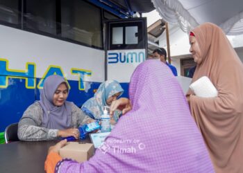 Ratusan Warga di Belinyu Tak Sia-siakan Layanan Kesehatan Gratis di Mobil Sehat PT Timah