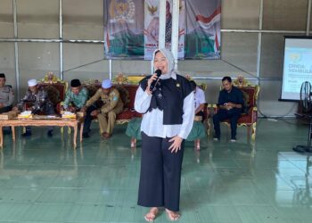 Disambut Hangat Santri Ponpes Manabi’ul Karomah, Dinda Rembulan Tekankan Pentingnya Menanamkan Nilai-nilai Pancasila