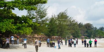 PT Timah Bersama Pokdarwis Rambak Kumpulkan Sampah Plastik di Kawasan