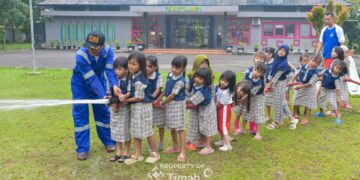 Tim Fire Fighter PT Timah Kunjungi TK Kutilang 1 Pangkalpinang