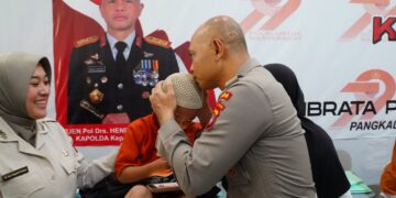 Khitanan Massal dan Pemeriksaan Kesehatan Gratis, Polda Babel Sambut Hari Bhayangkara ke-79