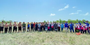 Peringati Hari Mangrove Sedunia, PT Timah dan HNSI Bangka Tanam Ribuan Mangrove