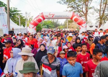 Ribuan Warga Ramaikan Jalan Sehat HUT PT Timah di Beltim