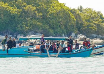 PT Timah Kembali Tenggelamkan Coral Garden di Perairan Pulau Putri