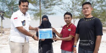 Promosikan Destinasi Wisata Bangka Tengah, PT Timah Bersama Komunitas Peduli Kampung Gelar Festival Pantai Menuang 