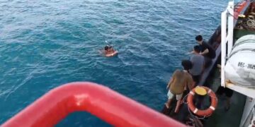 4 Hari Terapung di Laut, Dua ABK KM Osela Ditemukan dan Enam Masih Hilang