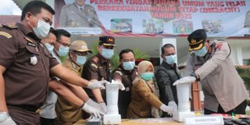 Sinergi Kejari dan Pemkab Bateng, 222 Paket Sabu dan Barang Bukti Lain Dimusnahkan