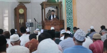 Safari Jumat di Masjid Baiturrahim, Bupati Bangka Tengah Ajak Warga Makmurkan Masjid