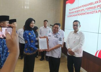 PJ Wali Kota Pangkalpinang Lantik CPNS Formasi IPDN Jadi PNS