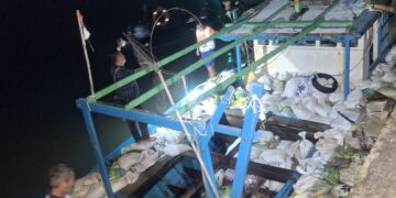 Penyelundupan Timah Digagalkan, Kapal Kayu Bermuatan 300 Karung Ditangkap di Belitung