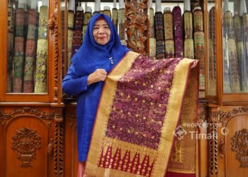 Tak Sekadar Tenunan, Maslina Yazid Rajut Asa Lestarikan Cual Bangka bersama PT Timah