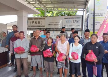 Bersama FKUB-Kemenag, Pemkot Pangkalpinang Salurkan 100 Paket Sembako di Kelurahan Bacang