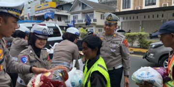 Ditlantas Polda Babel Salurkan Bantuan Ketahanan Pangan dan Sembako ke Warga