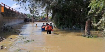Tim ERG PT Timah Tbk Beri Pelayanan Kesehatan bagi Pengungsi Banjir Langkat