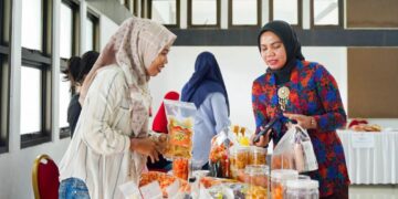 Ketangguhan Ibu Menggerakkan UMKM di Women in TINS