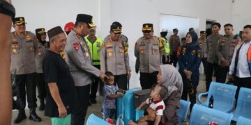 Kapolda Babel Pastikan Kesiapan Pengamanan Nataru di Pelabuhan Pangkalbalam dan Bandara