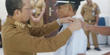 Bupati Algafry Lantik Mamad sebagai Pj Kades Pinang Sebatang 