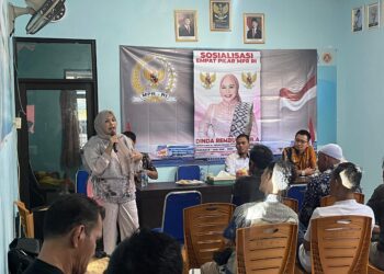Dialog Hangat di Kantor Kelurahan, Dinda Rembulan Ajak Warga Air Itam Jaga Persatuan
