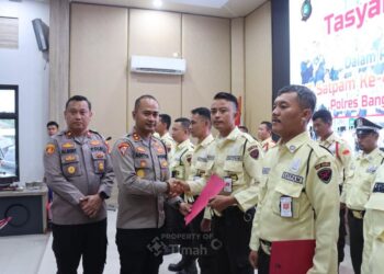 Sembilan Personel Satpam PT TIMAH Tbk Terima Penghargaan dari Kapolres Bangka Barat