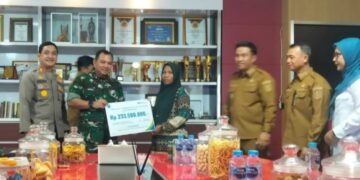Nelayan Korban Kecelakaan Laut Terima Santunan dan Beasiswa untuk Anak Berkat Program BPJS Ketenagakerjaan PT TIMAH Tbk
