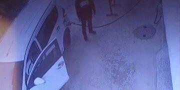 Isi BBM Lalu Tancap Gas, Suzuki Ertiga Plat Basel Kabur Usai Terekam CCTV di SPBU Kurau