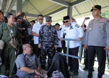 Turun Langsung ke Pelabuhan, Hidayat Arsani Soroti Lamanya Antrean Pemudik di Tanjung Kalian
