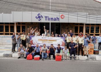 PT Timah Berikan Bantuan Paket Sembako Hingga Bagi-bagi Takjil di Sungailiat 