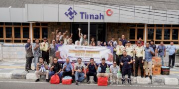 PT Timah Berikan Bantuan Paket Sembako Hingga Bagi-bagi Takjil di Sungailiat 