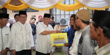 Safari Ramadan di Beltim, Gubernur Hidayat Arsani Salurkan Bantuan dan Perkuat Kepedulian Sosial