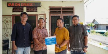 PT TIMAH Serahkan Bantuan Pos Kamling di Bangka Tengah