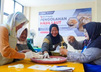 Warga Nelayan Bangka Dilatih Produksi Ampiang dan Kericu, Upaya PT Timah Genjot Ekonomi Pesisir