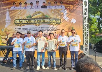 Dukung Mahasiswa Babel di Perantauan, Bank Sumsel Babel Salurkan Bantuan Laptop