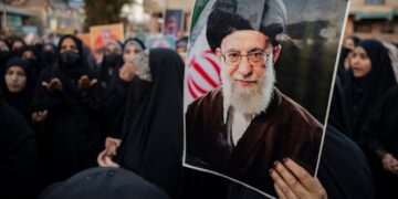 Mengapa Pemakaman Ali Khamenei Baru Digelar Empat Bulan Setelah Wafat? Ini Penjelasannya