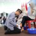 Terima Pengurangan Masa Pembinaan, Ikbal Dihadiahi Laptop oleh Noni Hidayat untuk Kejar Mimpi di Dunia IT