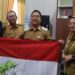 Gerakan ASN Babel Berbagi Bendera Merah Putih, Ajak Warga Kibarkan Semangat Nasionalisme