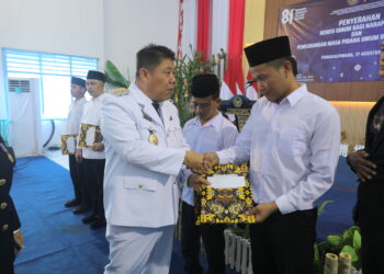 1.806 Warga Binaan Babel Dapat Pengurangan Masa Pidana, Gubernur Hidayat Serahkan Remisi