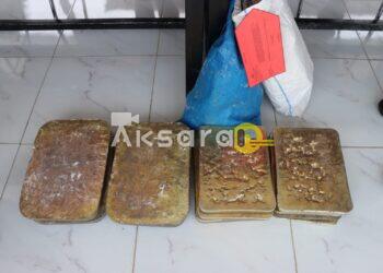 Dikira Angkut Tepung, Truk di Tanjung Kalian Ini Ternyata Sembunyikan 15 Balok Timah