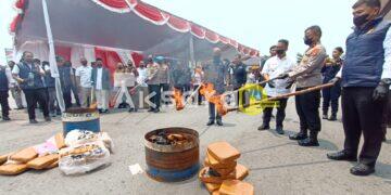 Nyaris 20 Kg Sabu dan 37 Kg Ganja Dimusnahkan Polda Babel, 159 Tersangka Dibekuk