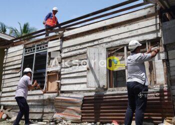 Rumah Nyaris Tak Layak Huni, PT TIMAH Bantu Renovasi 7 Rumah Warga