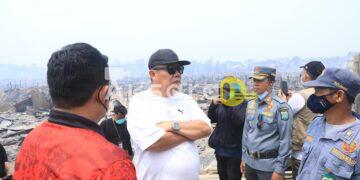 Lebih dari 450 Rumah Terbakar, Hidayat Arsani Cek Logistik dan Obat-obatan Pengungsi
